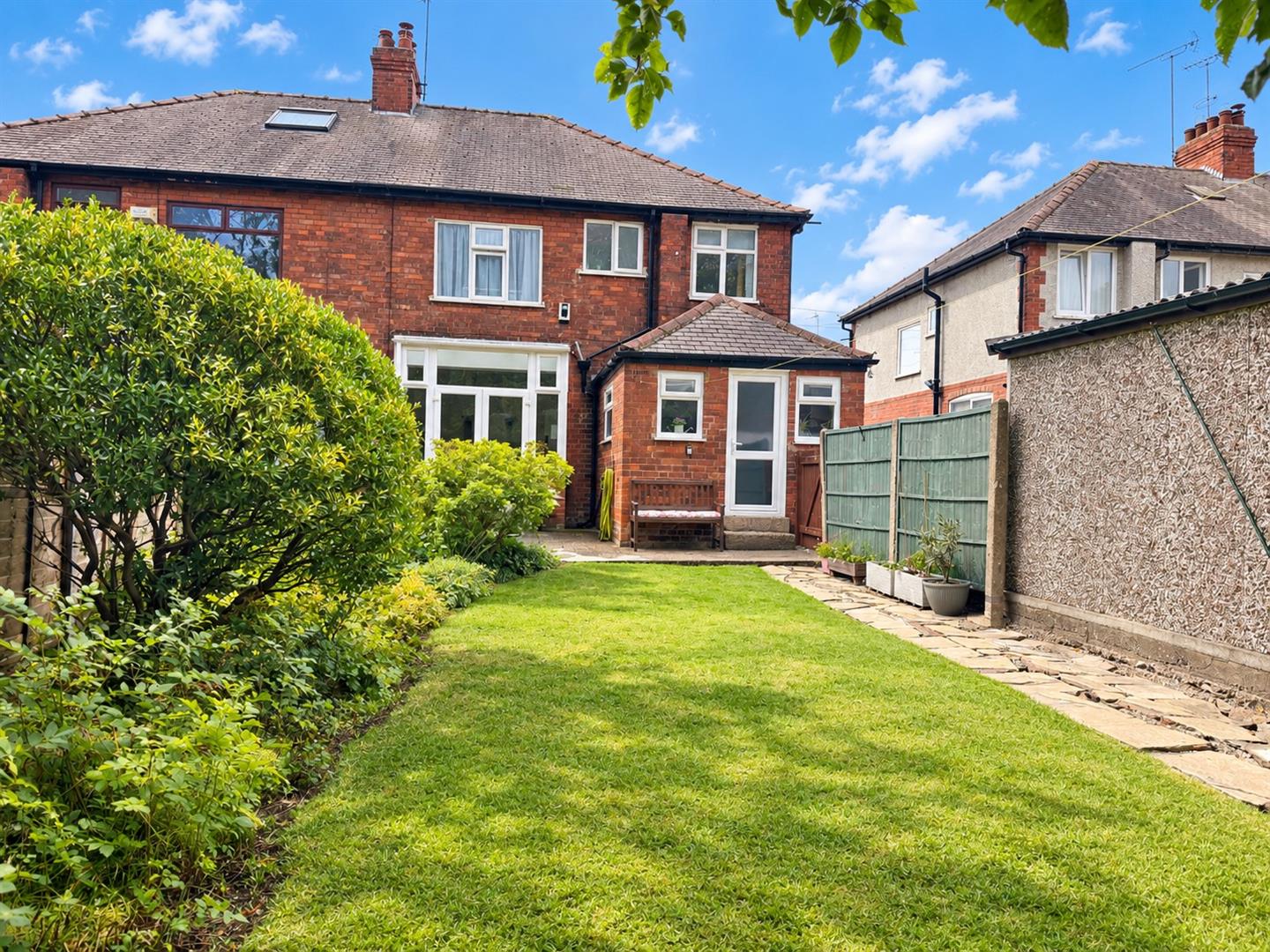 Allderidge Avenue, Hull